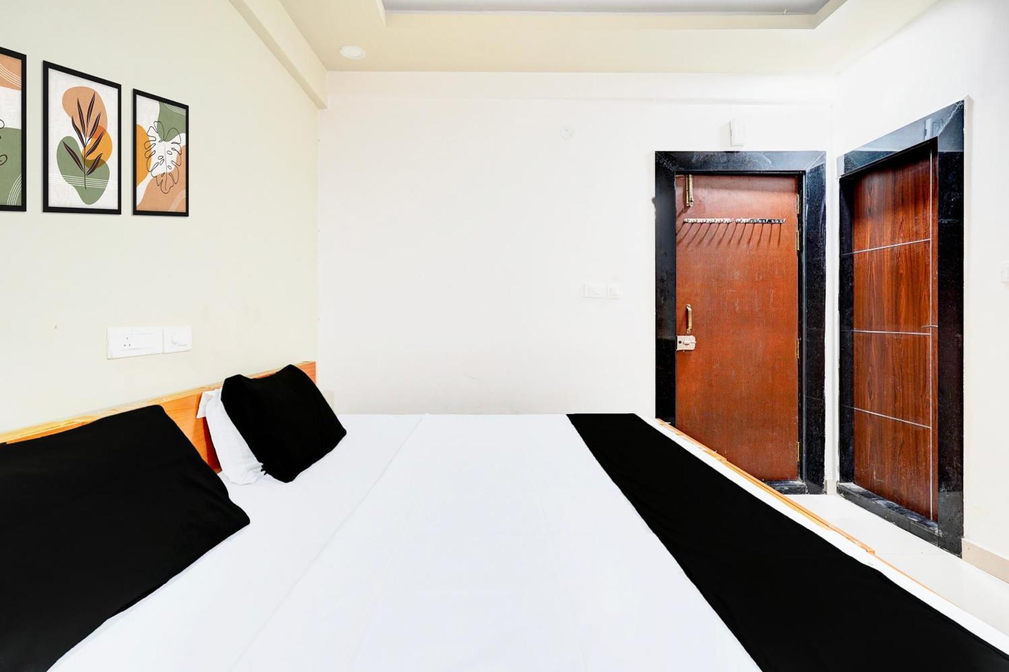 העיר בנגלור Super Hotel O Sri Vishnu Prime Opposite The Studio Salon, Kundalhalli Gate מראה חיצוני תמונה
